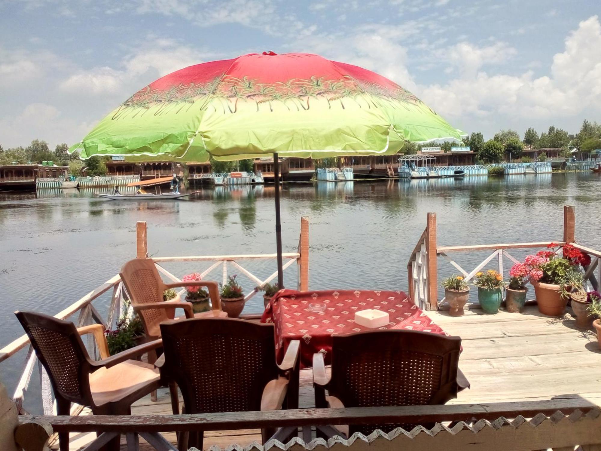 The Quebec Houseboats Hotel Srinagar  Bagian luar foto