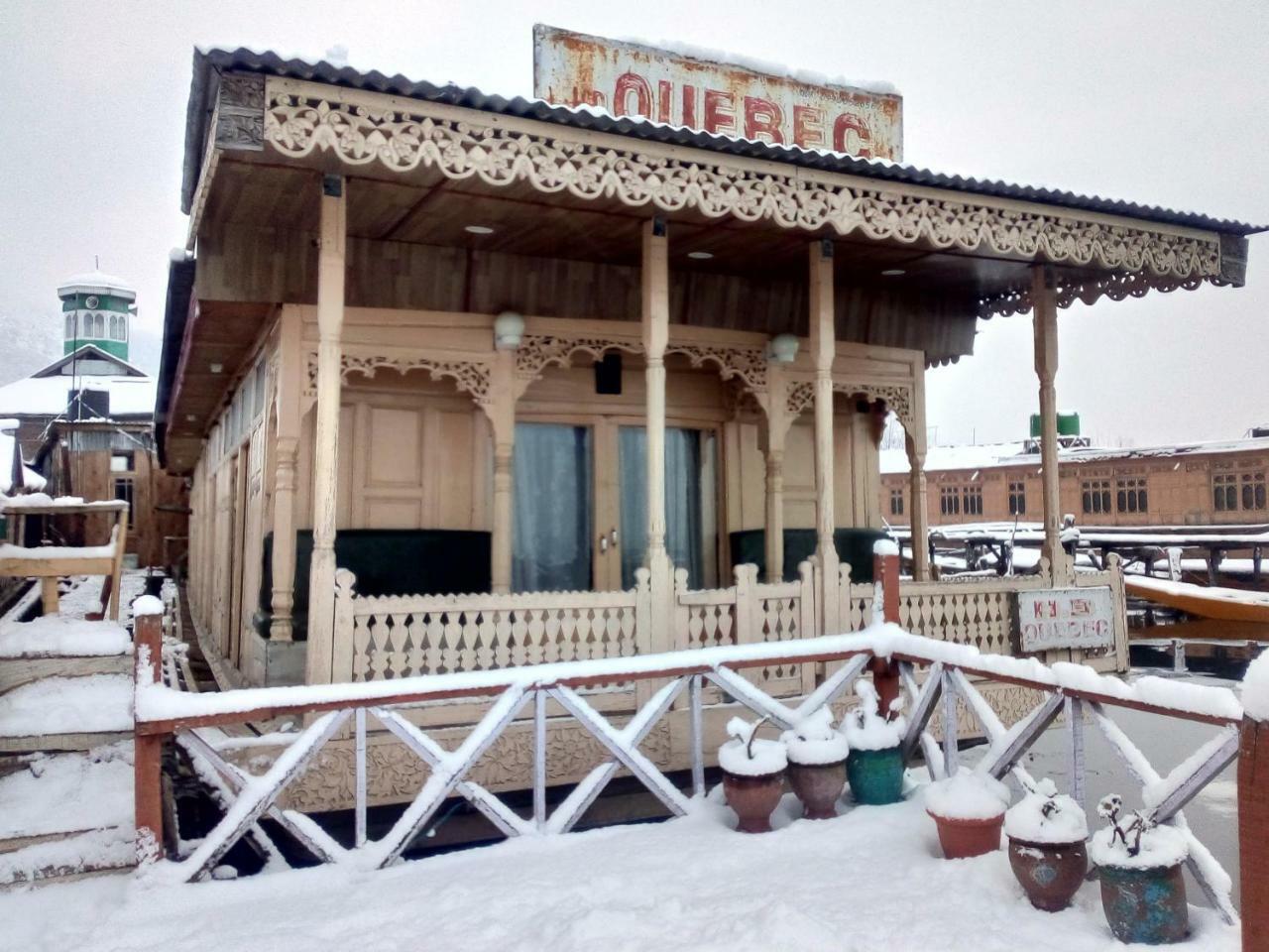 The Quebec Houseboats Hotel Srinagar  Bagian luar foto